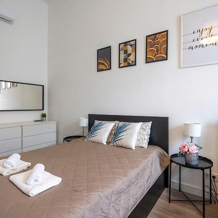 Spacious Cozy Home With 4Bedroom In The Heart Of Bp บูดาเปสต์ ภายนอก รูปภาพ